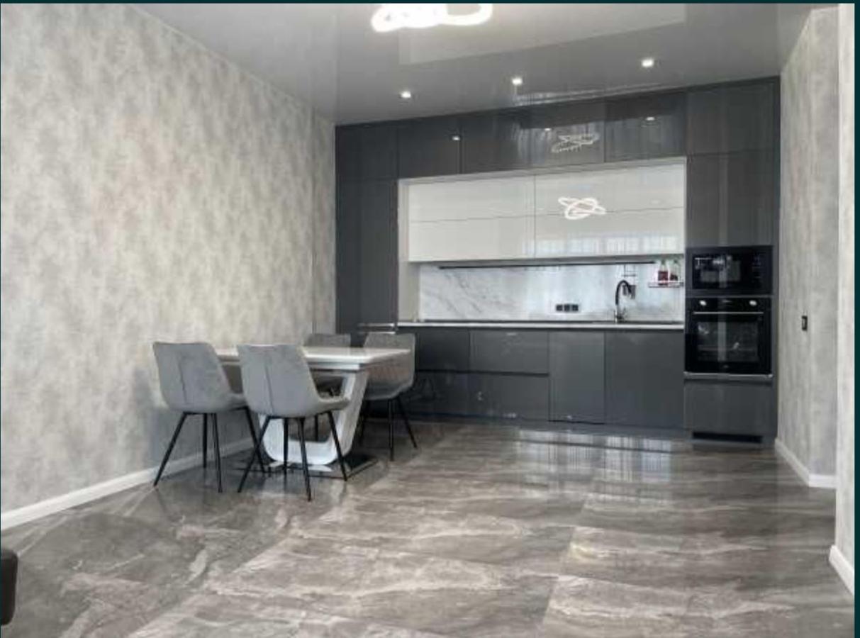 Lux 1-Bedroom Most City Center Area นิปโปร ภายนอก รูปภาพ