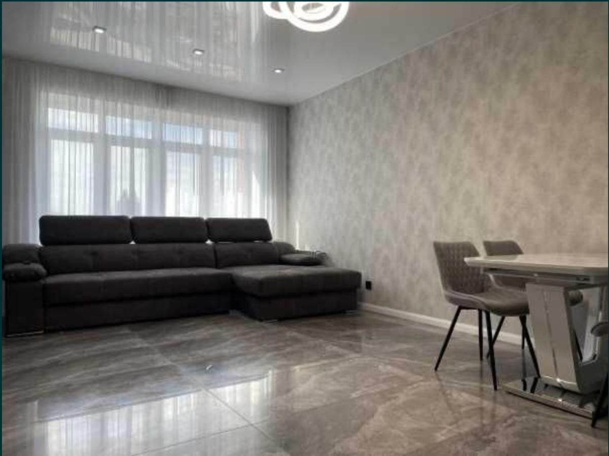 Lux 1-Bedroom Most City Center Area นิปโปร ภายนอก รูปภาพ